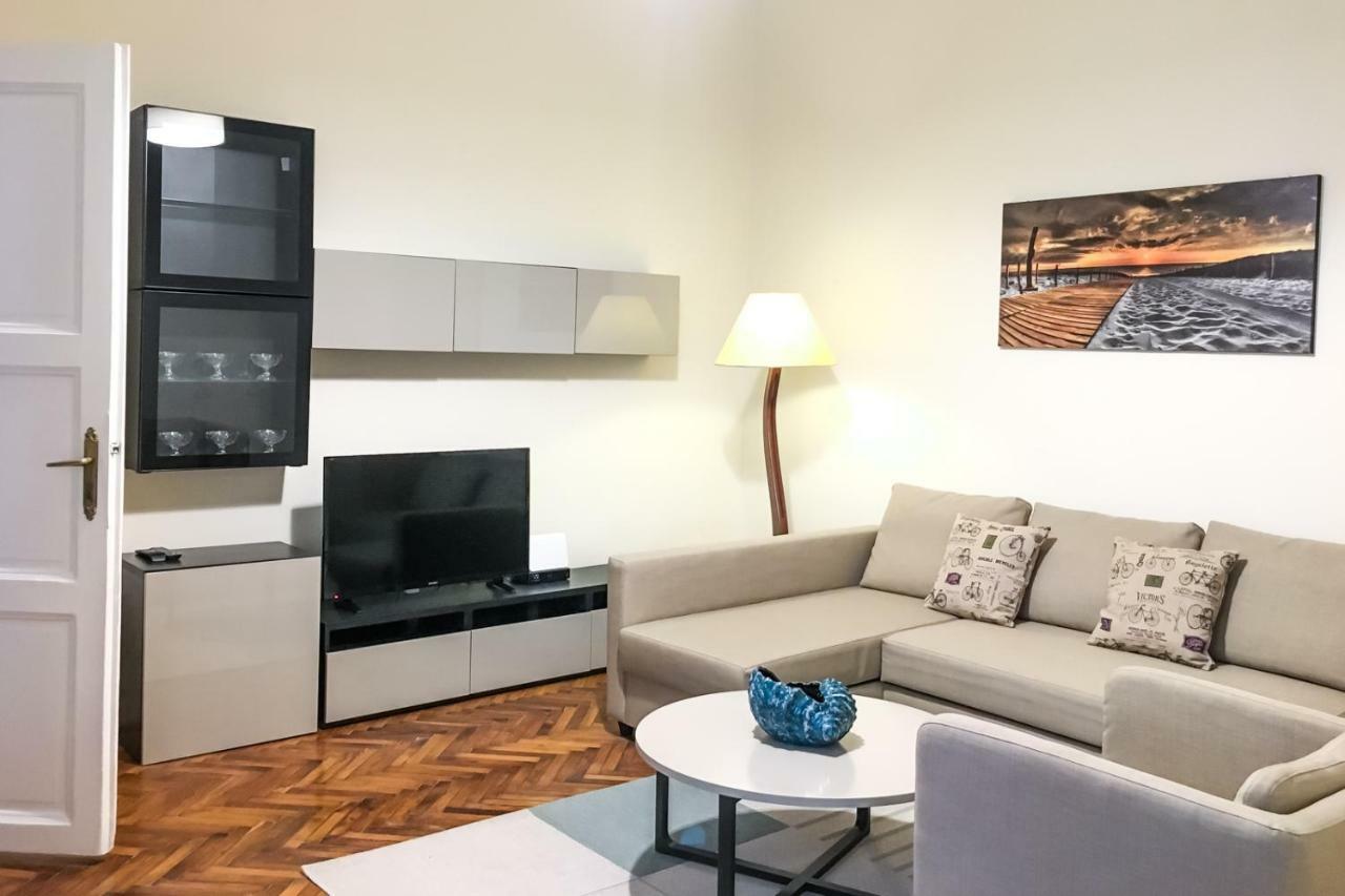 Budapest Kingdom Apartment Central & Car Parking On-Site & Aircon & Quiet & Family Friendly Ngoại thất bức ảnh