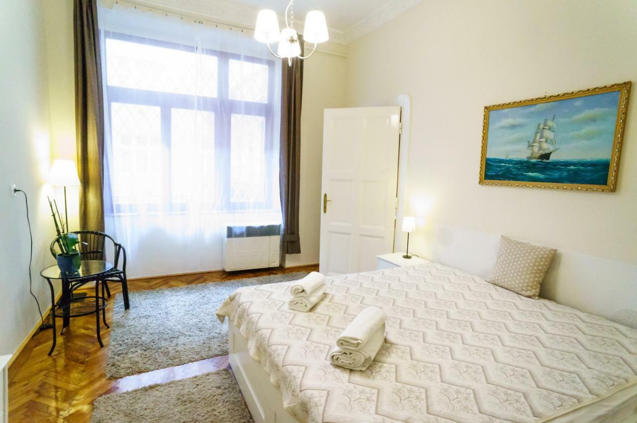 Budapest Kingdom Apartment Central & Car Parking On-Site & Aircon & Quiet & Family Friendly Ngoại thất bức ảnh