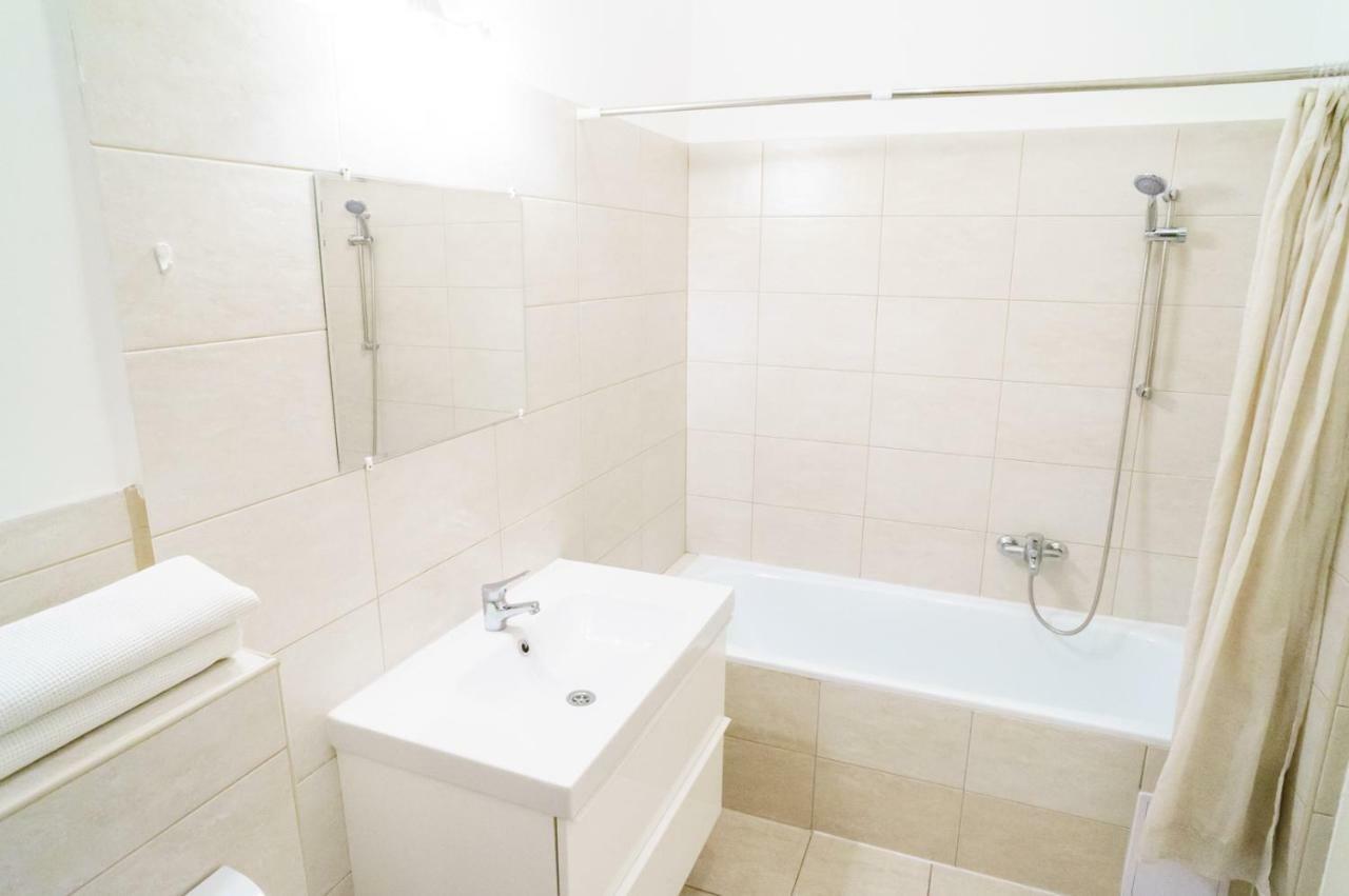 Budapest Kingdom Apartment Central & Car Parking On-Site & Aircon & Quiet & Family Friendly Ngoại thất bức ảnh